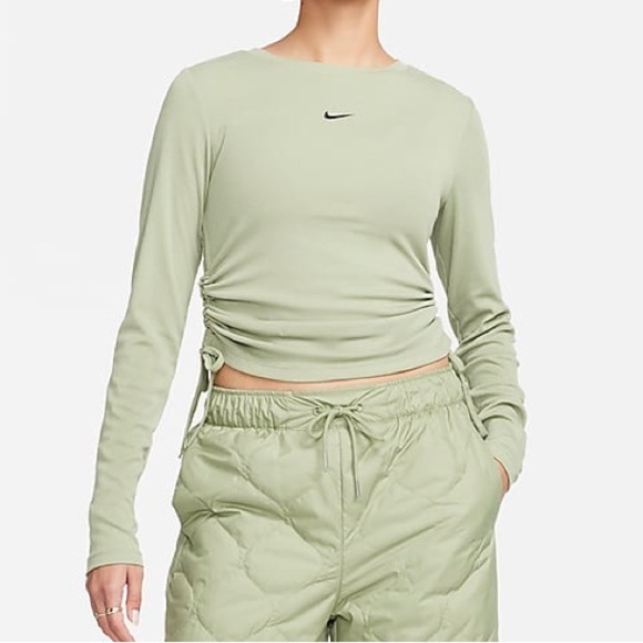 NIKE Ribbed Long-Sleeve Mod Crop Top size small - Picture 1 of 6